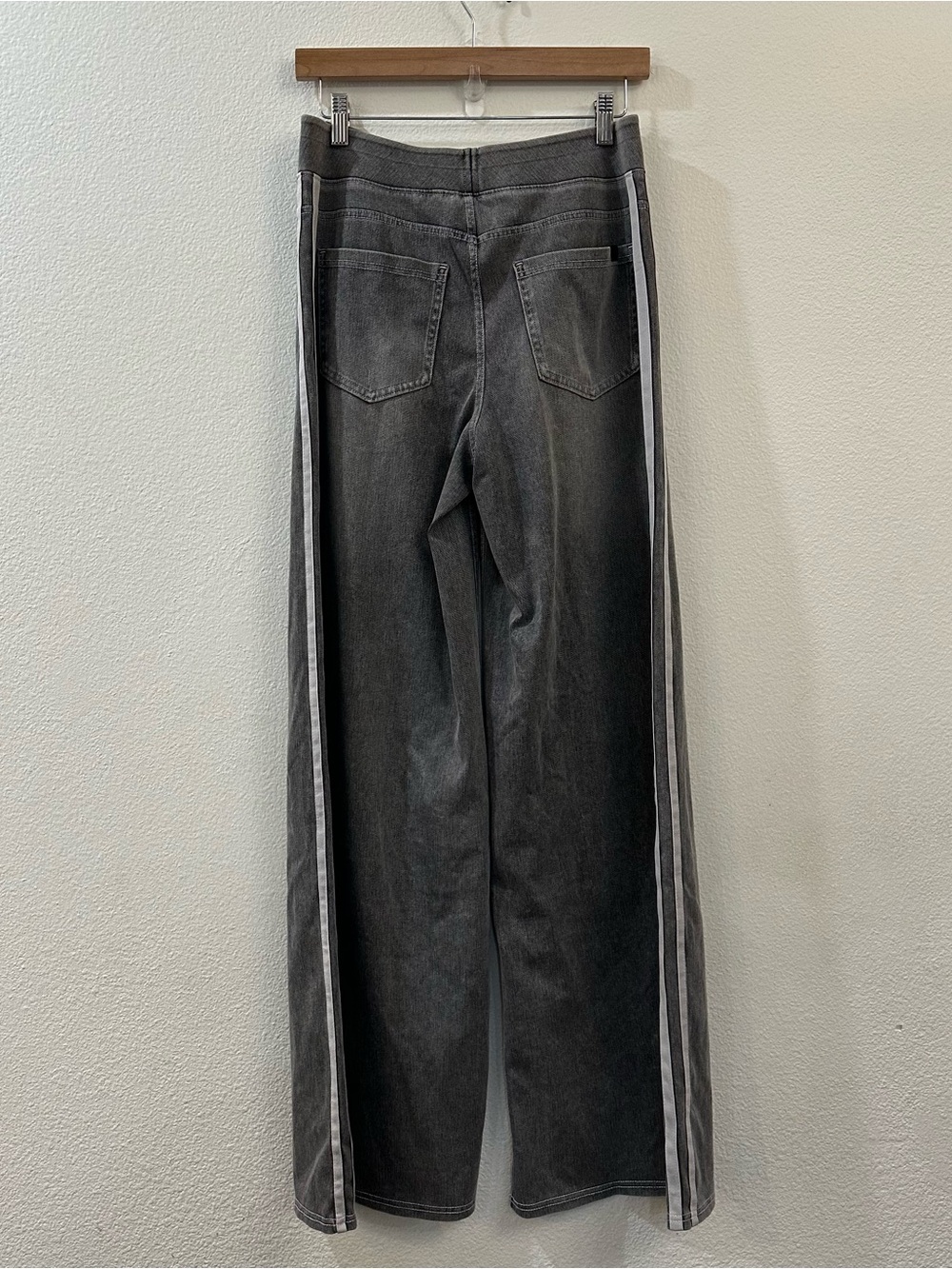 Halara Flex High Waisted Stripe Wide Leg Flowy Jeans Gray Size Medium - Picture 8 of 12
